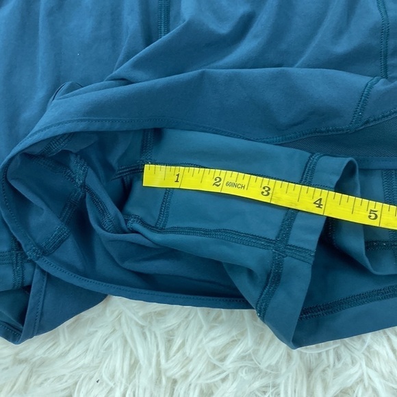 Lululemon Hotty Hot Short (Naked 4") Submarine / Black - Picture 3 of 6